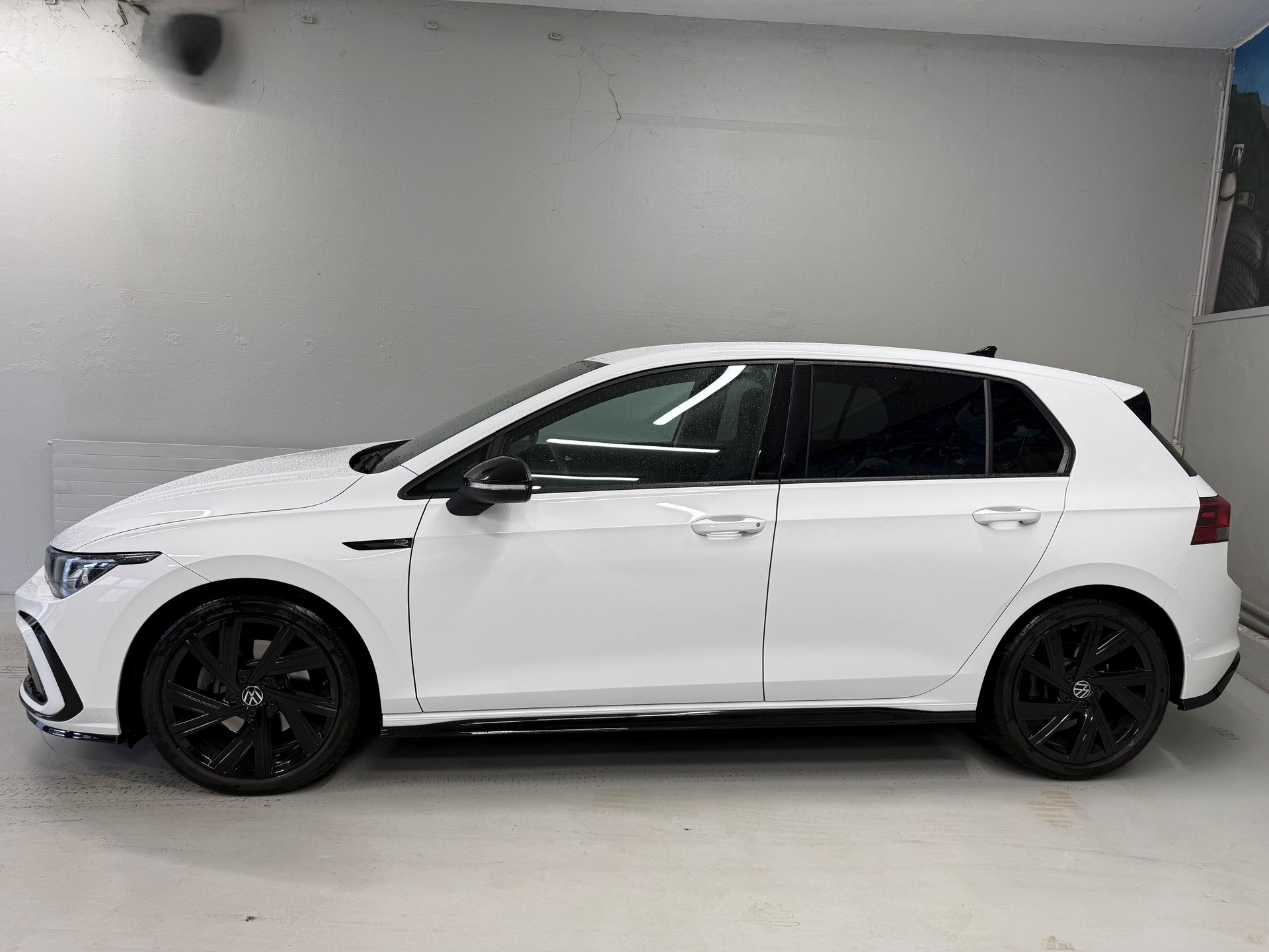 VW Golf 2.0 TSI R-Line DSG 4 Motion-image-1