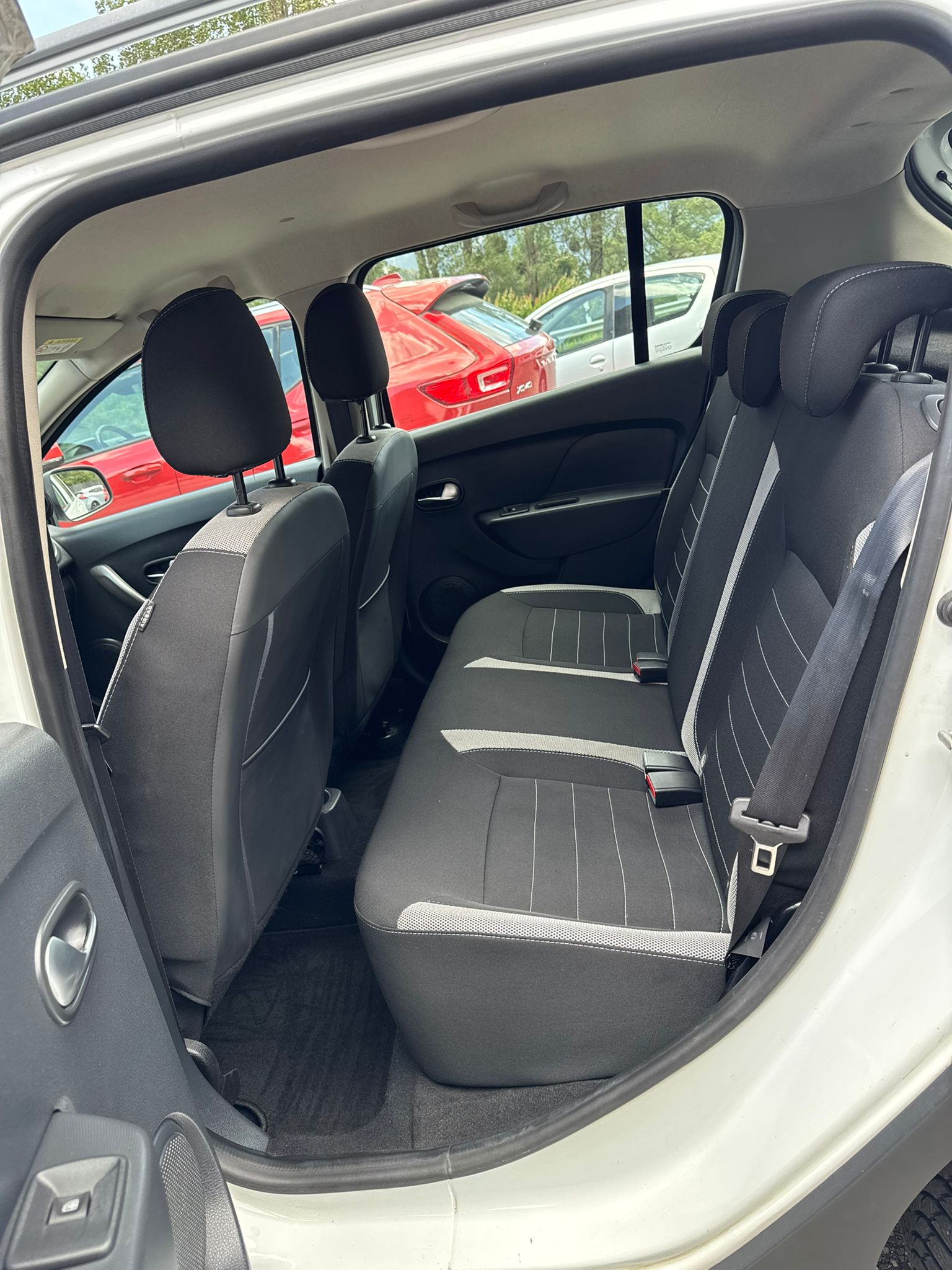 DACIA Sandero TCe 90 Stepway Unlimited 2-image-7