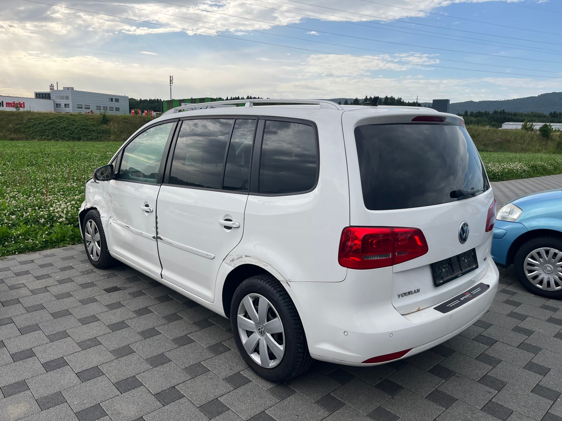VW Touran 1.4 TSI Highline DSG-image-4