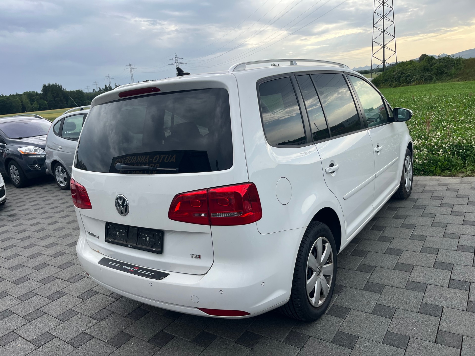VW Touran 1.4 TSI Highline DSG-image-3
