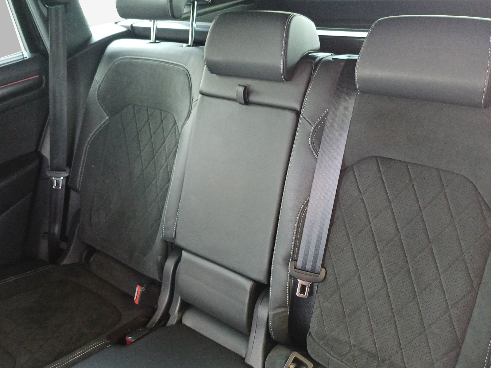 SKODA Kodiaq 2.0 TSI 4x4 SportLine-image-11