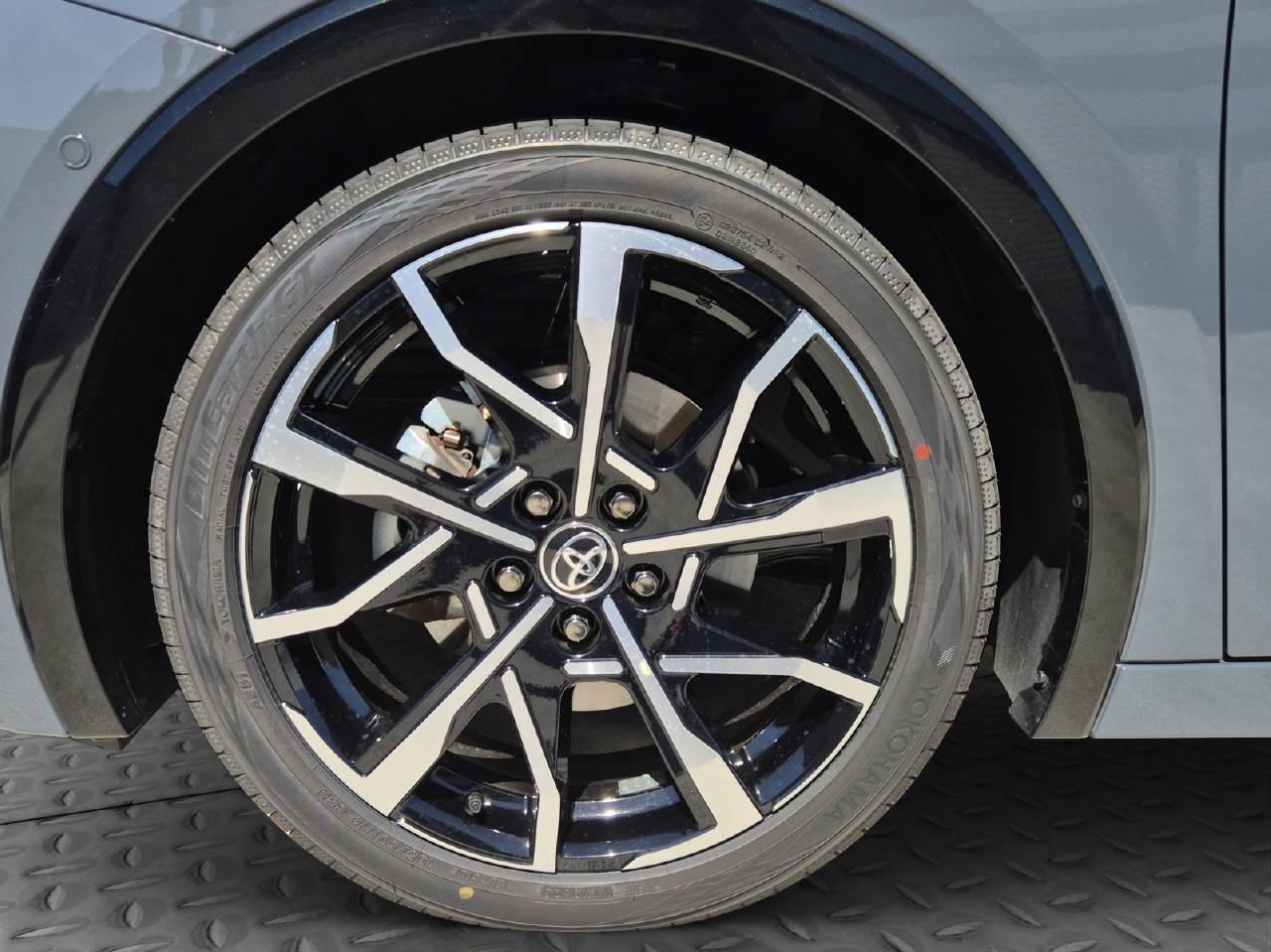 TOYOTA Prius 2.0 Plug-In-Hybrid Premium-image-7