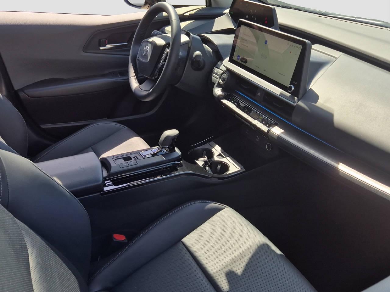 TOYOTA Prius 2.0 Plug-In-Hybrid Premium-image-14