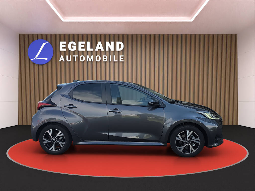 TOYOTA Yaris 1.5 VVT-i HSD Comfort Sport-image-7