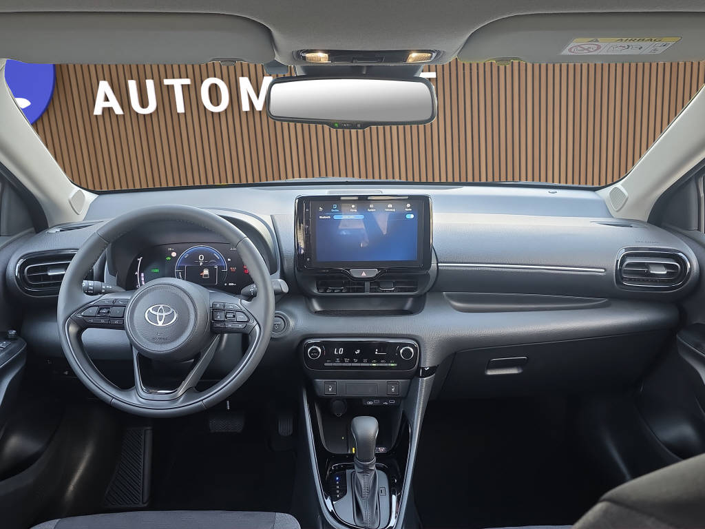 TOYOTA Yaris 1.5 VVT-i HSD Comfort Sport-image-16
