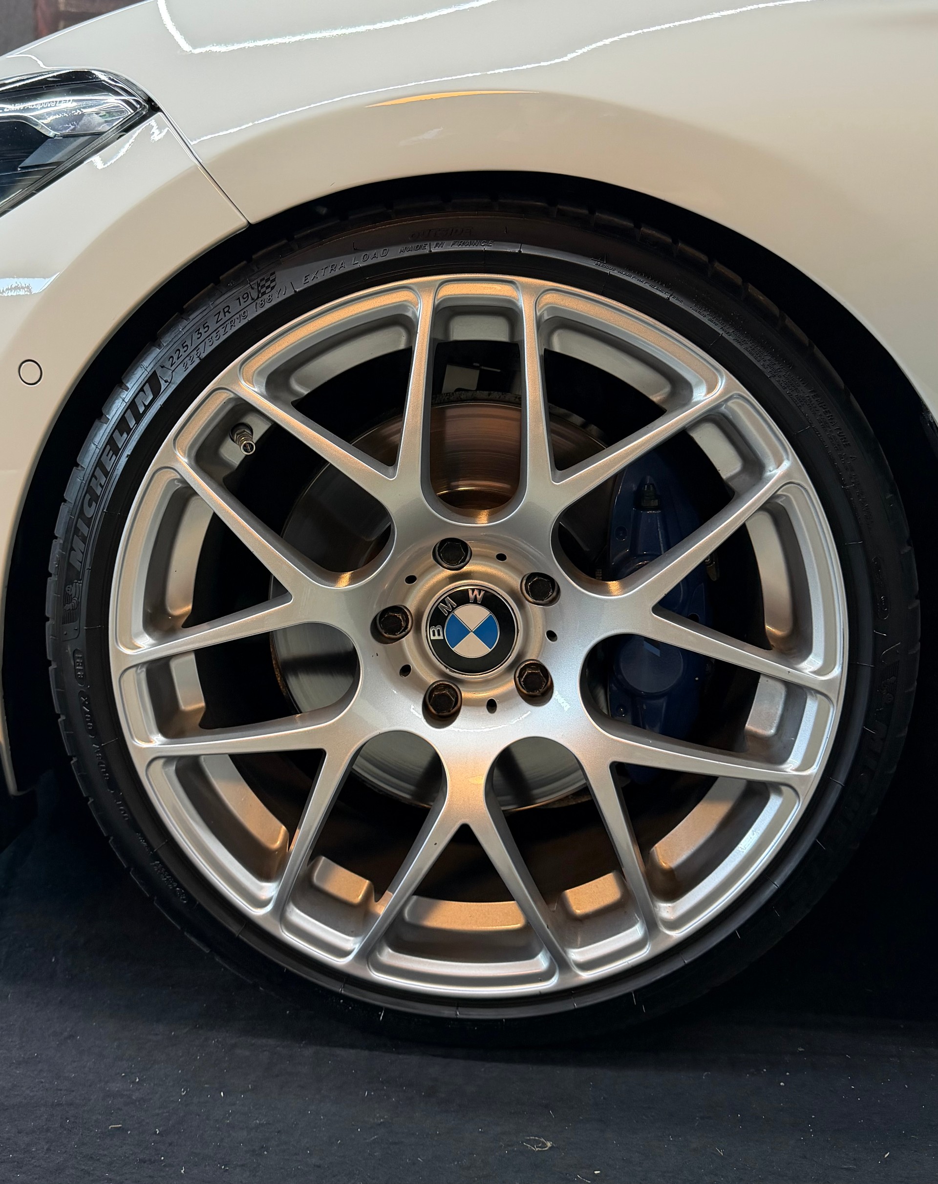 BMW M140i xDrive Steptronic-image-13