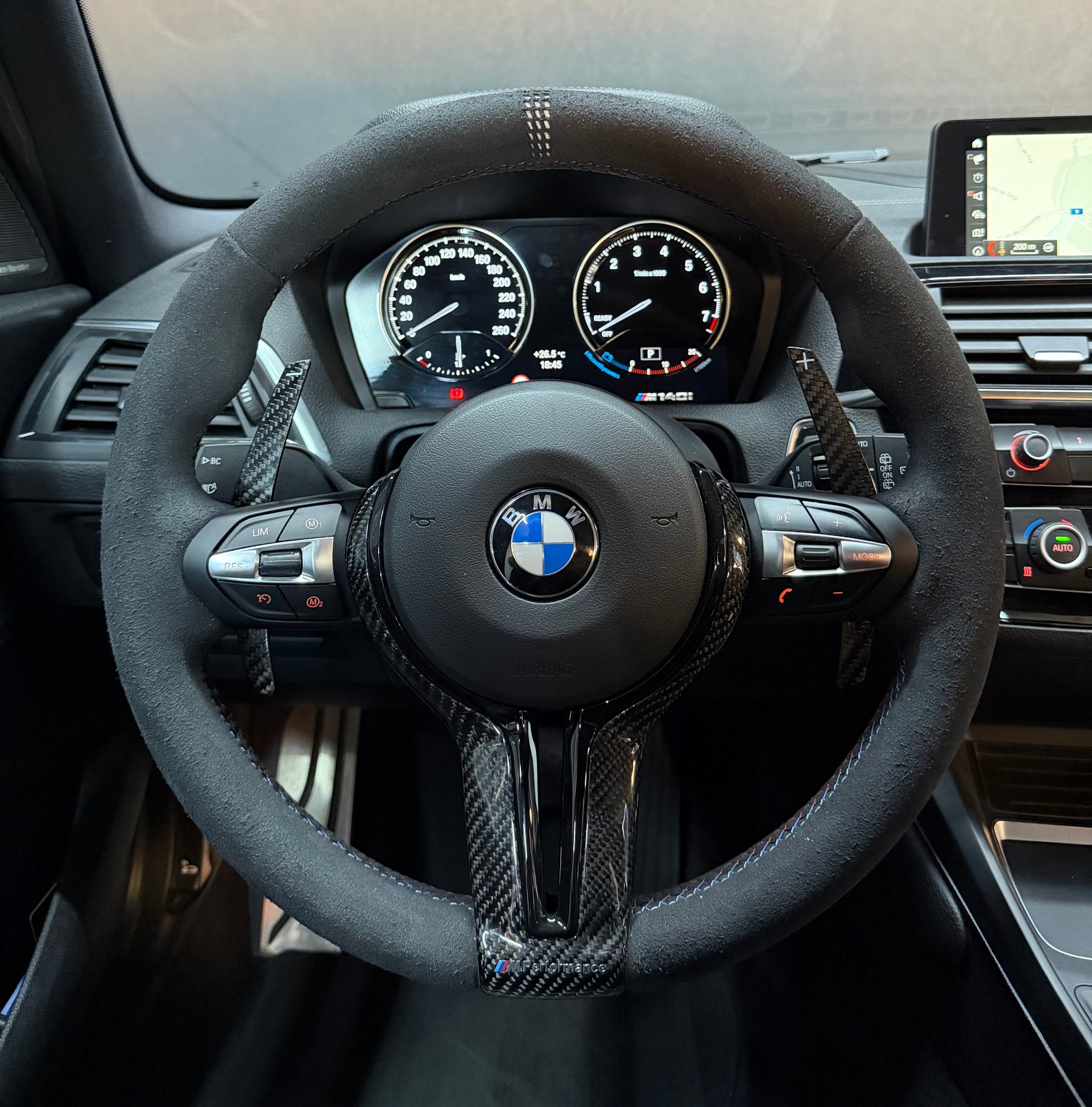 BMW M140i xDrive Steptronic-image-20