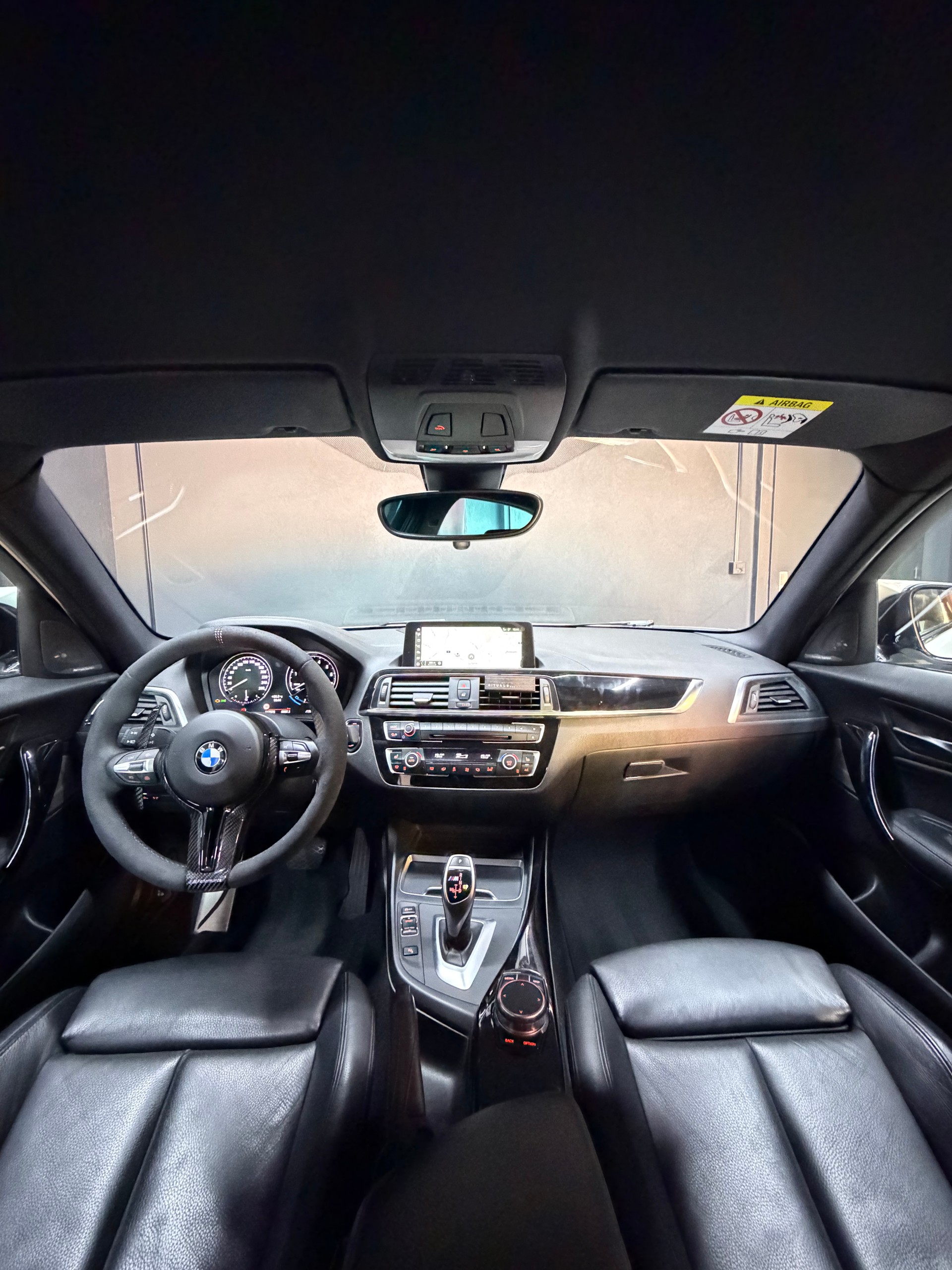 BMW M140i xDrive Steptronic-image-19