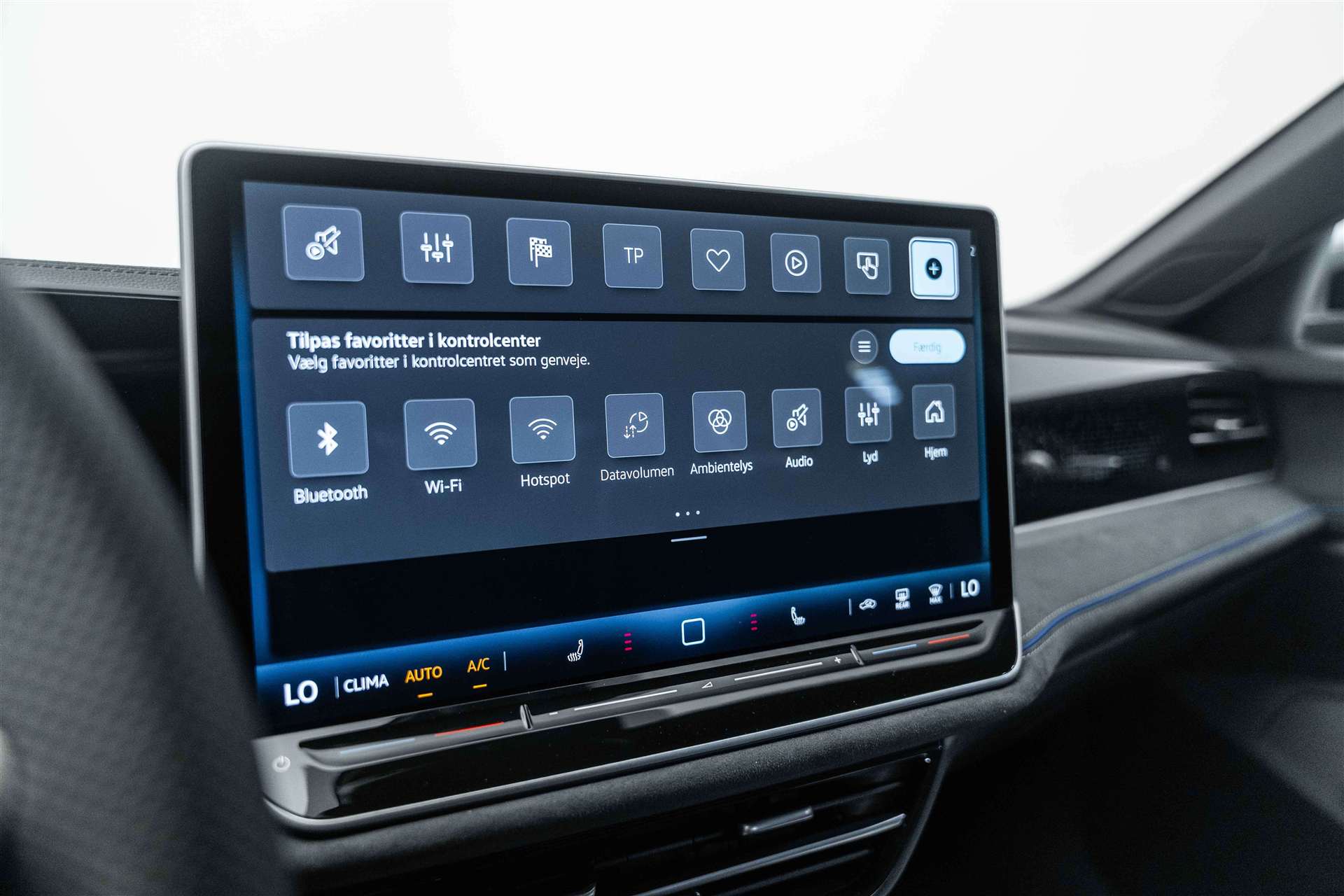 VW Passat Variant 2.0 TDi evo R-Line 4Motion DSG-Automat-image-19