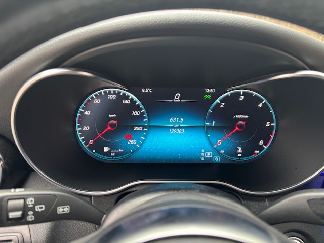 MERCEDES-BENZ GLC 220 d AMG Line 4m-image-5