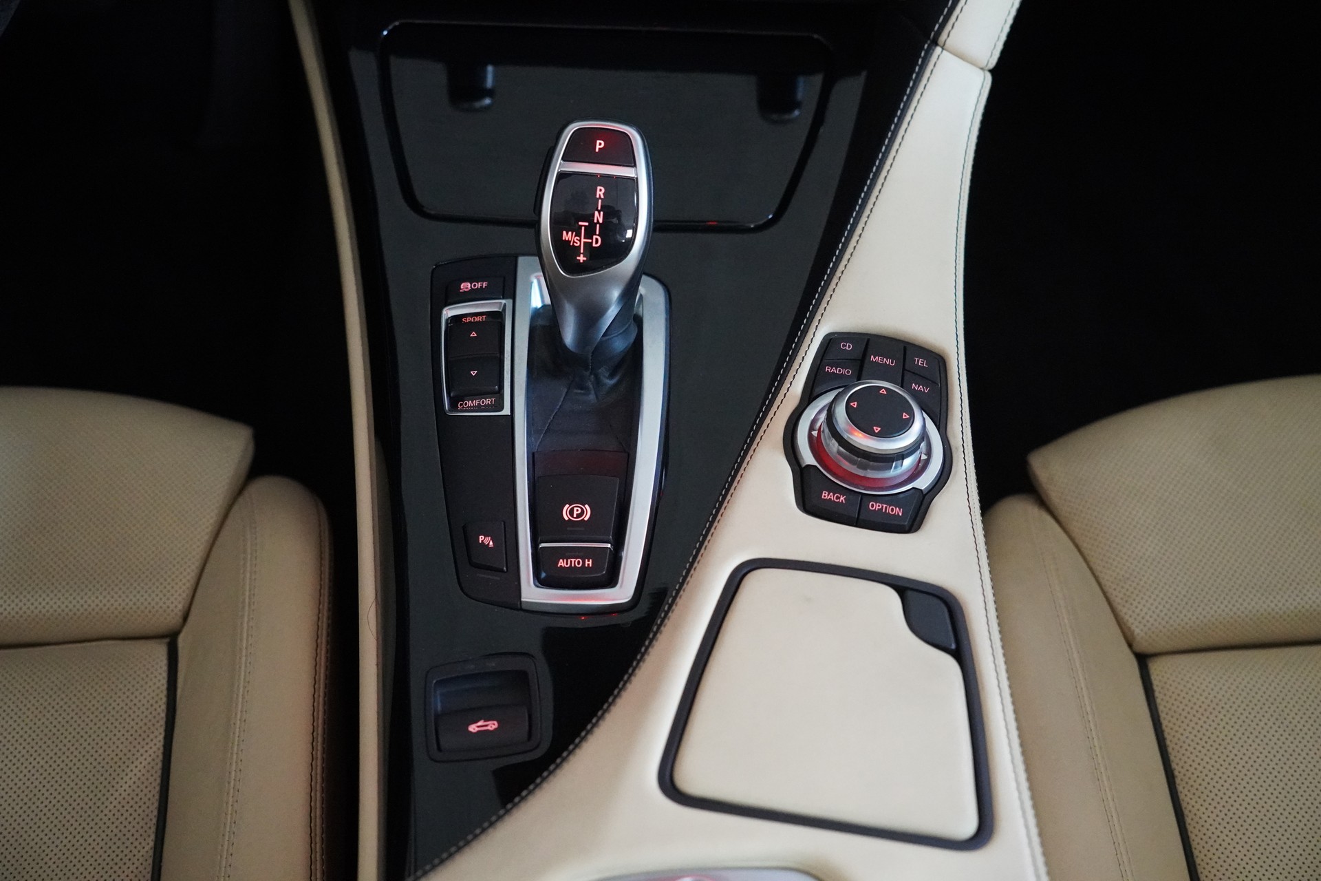 BMW-ALPINA B6 BiTurbo 4.4 V8 Cabrio Switch-Tronic-image-27