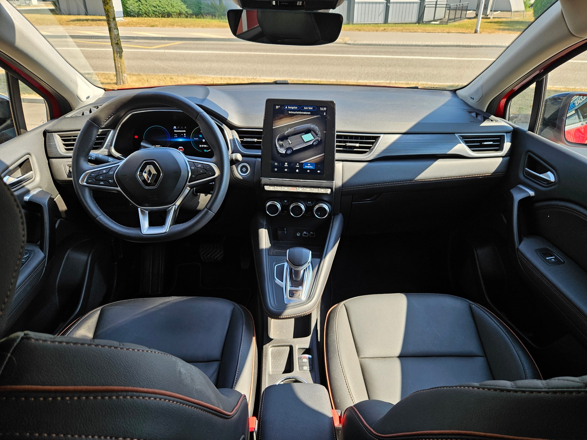 RENAULT Captur 1.6 E-Tech 160 Iconic DHT-image-6