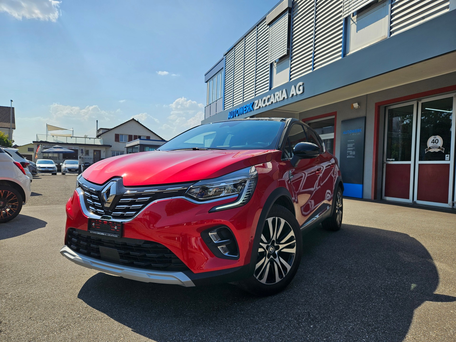 RENAULT Captur 1.6 E-Tech 160 Iconic DHT-image-0