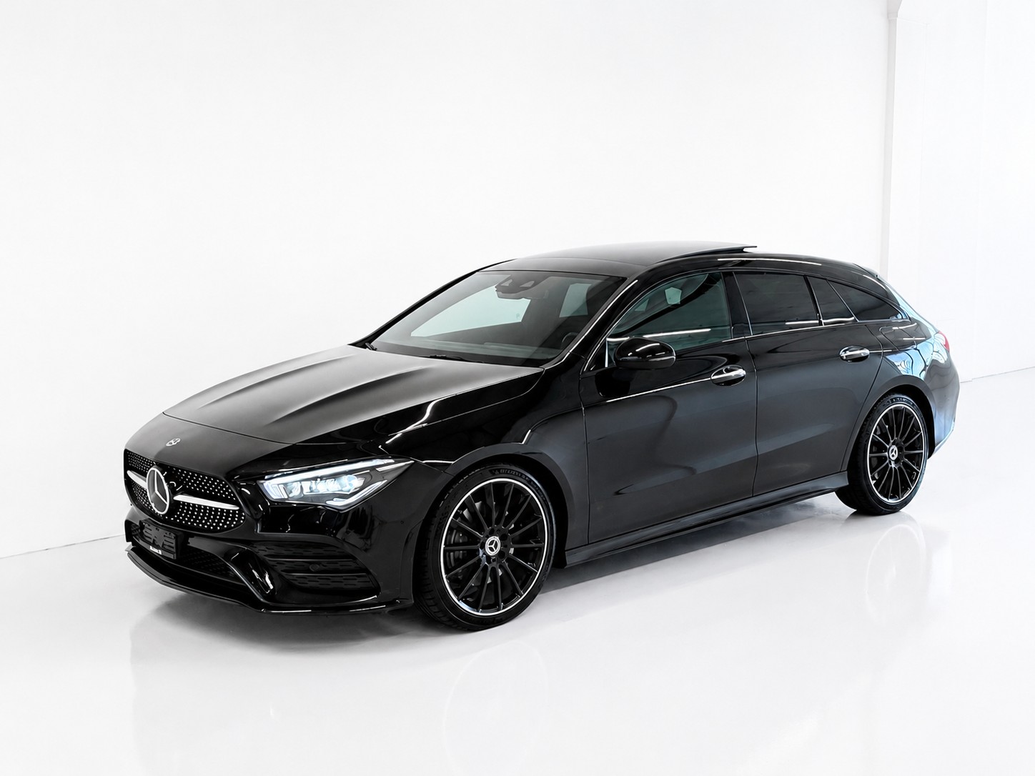 MERCEDES-BENZ CLA Shooting Brake 220 d 4Matic AMG Line (CH)-image-12
