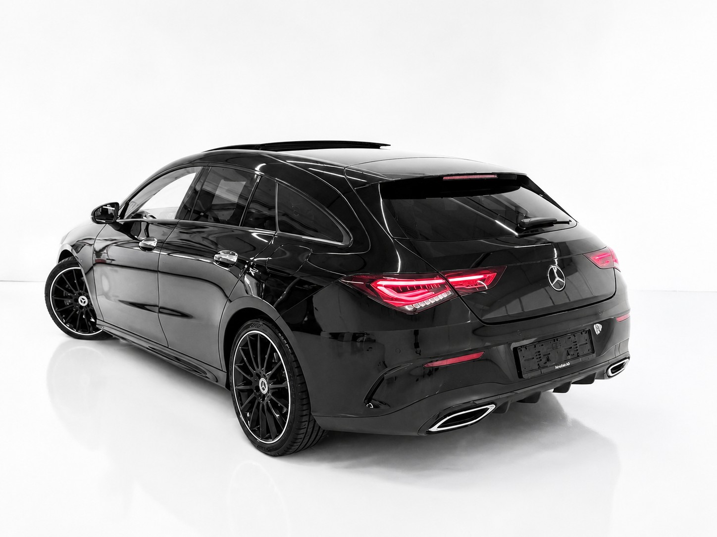 MERCEDES-BENZ CLA Shooting Brake 220 d 4Matic AMG Line (CH)-image-9