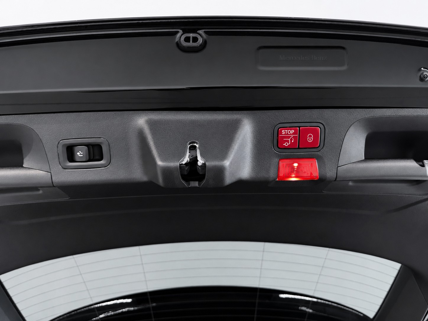 MERCEDES-BENZ CLA Shooting Brake 220 d 4Matic AMG Line (CH)-image-16