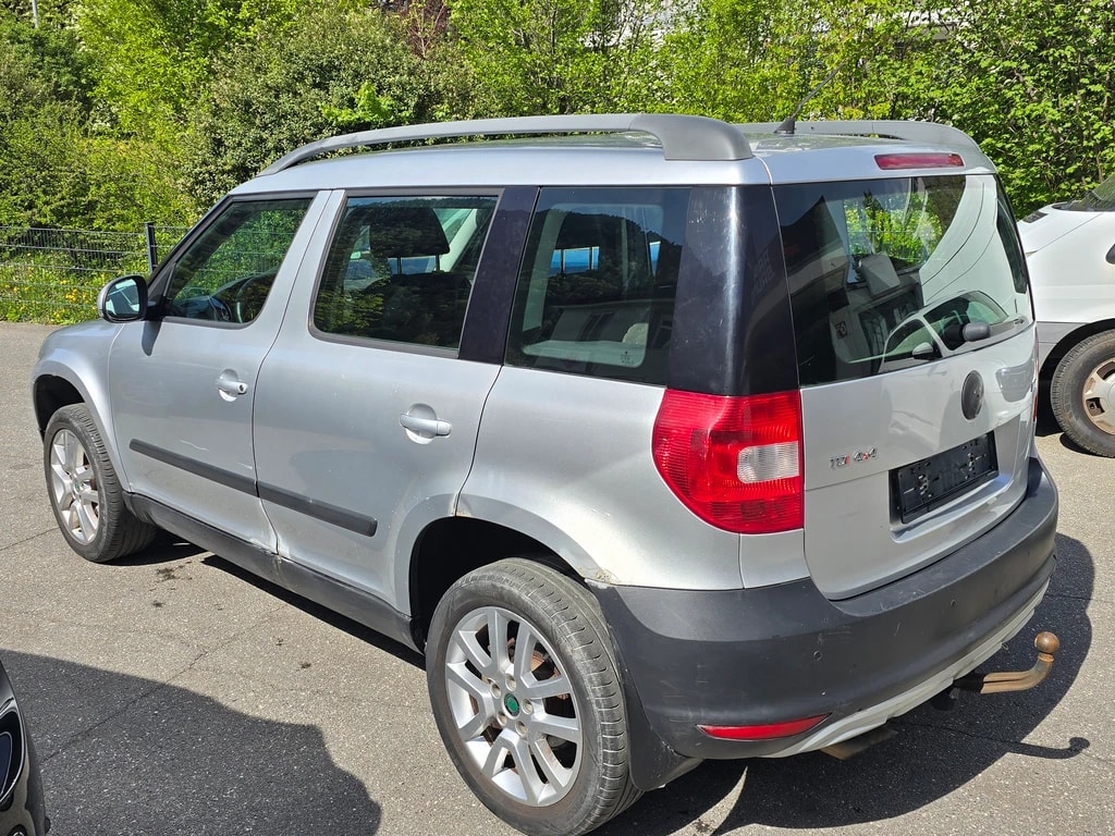 SKODA Yeti 2.0 TDI Ambition 4x4-image-3