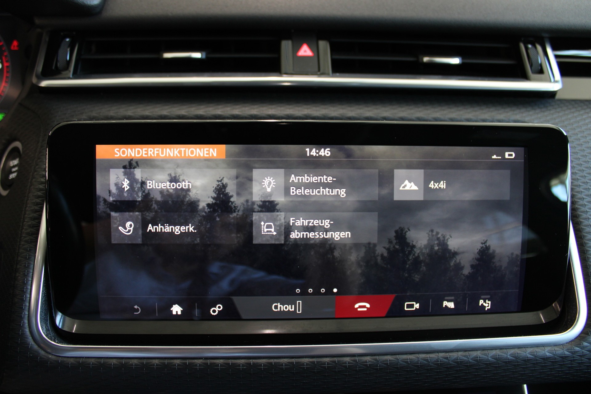 LAND ROVER Range Rover Velar R-Dynamic D 300 Automatic-image-19