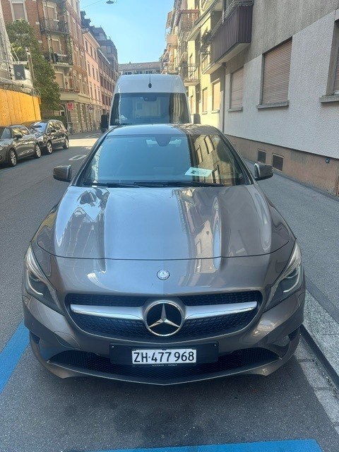 MERCEDES-BENZ CLA 200 Urban-image-1