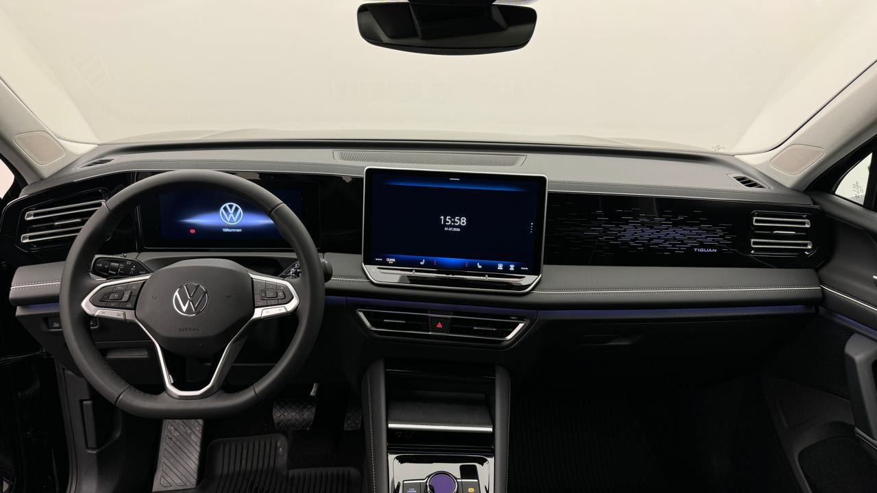 VW Tiguan 2.0 TDI SCR Elegance 4Motion DSG-image-5
