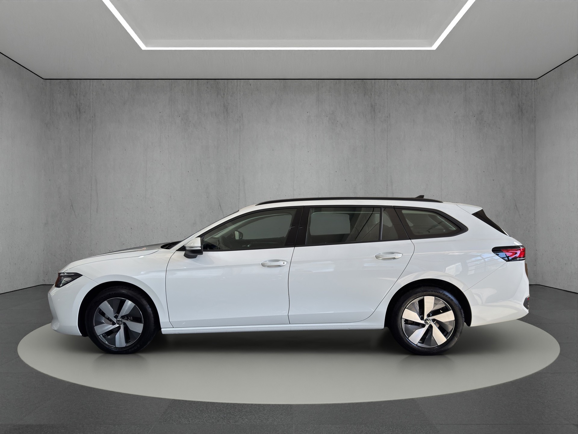 VW Passat Variant 1.5 eTSI DSG "RF.-Kamera-ACC"-image-2