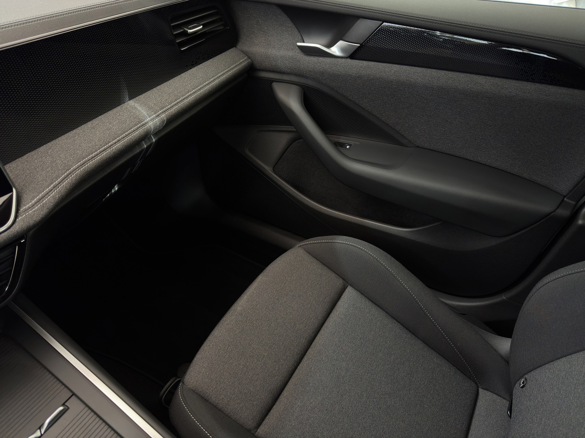 VW Passat Variant 1.5 eTSI DSG "RF.-Kamera-ACC"-image-20