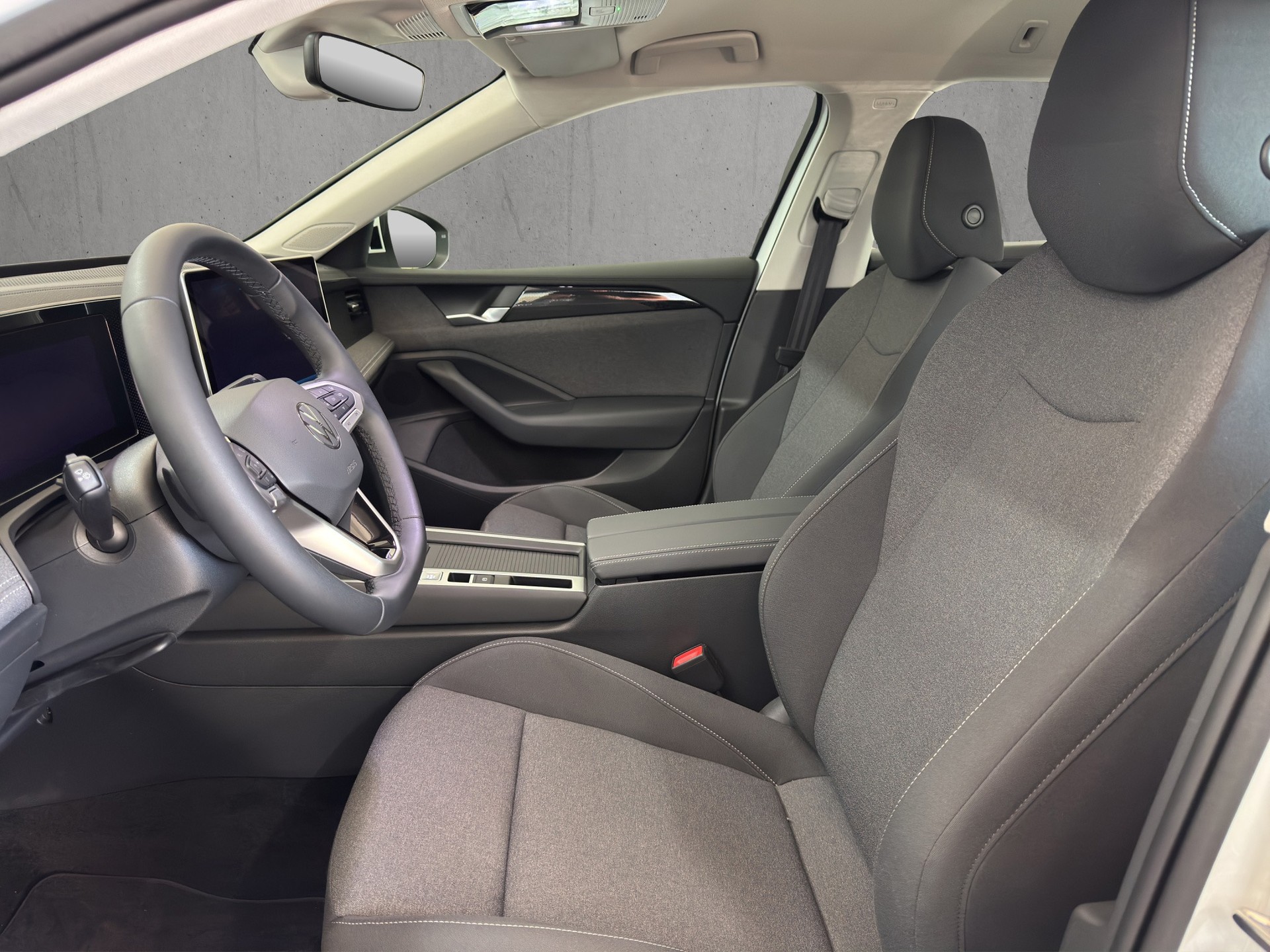 VW Passat Variant 1.5 eTSI DSG "RF.-Kamera-ACC"-image-7