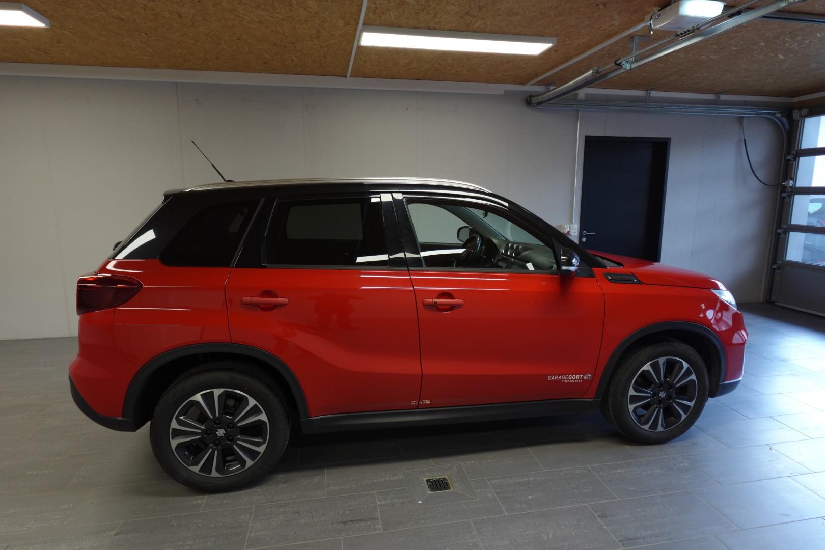 SUZUKI Vitara 1.4 T Compact Top 4x4-image-6