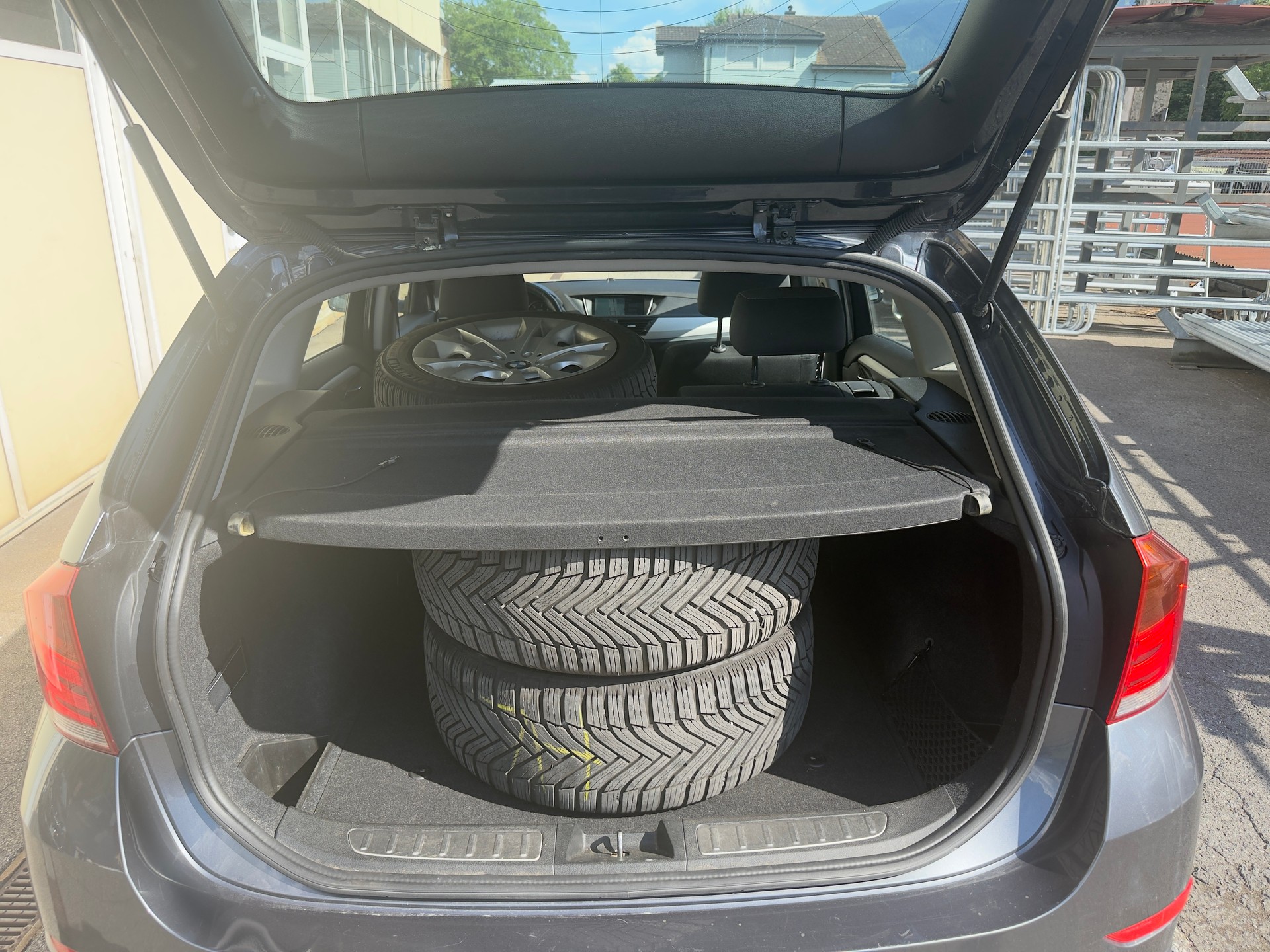 BMW X1 xDrive 18d Steptronic-image-6