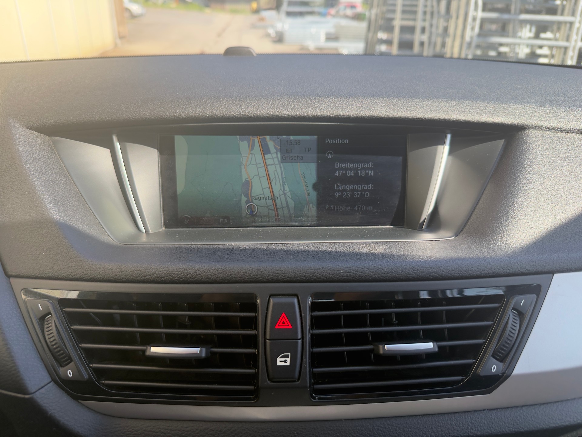BMW X1 xDrive 18d Steptronic-image-13