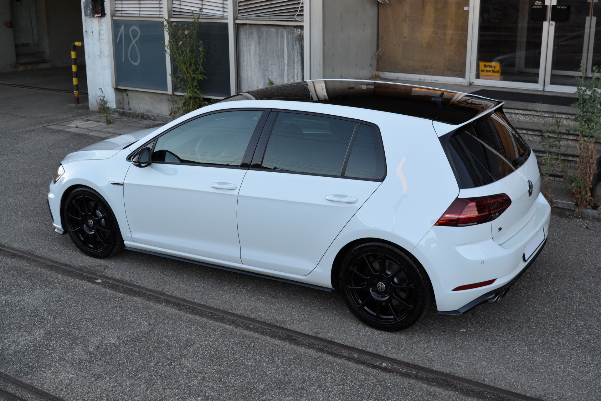 VW 2.0 TSI R 310 4motion-image-8