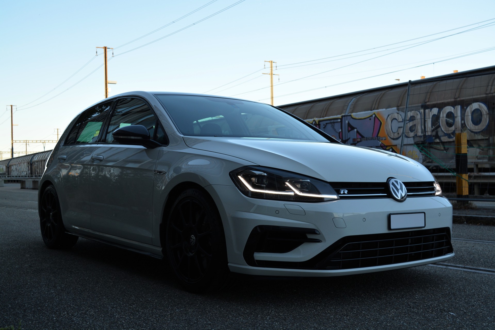 VW 2.0 TSI R 310 4motion-image-4
