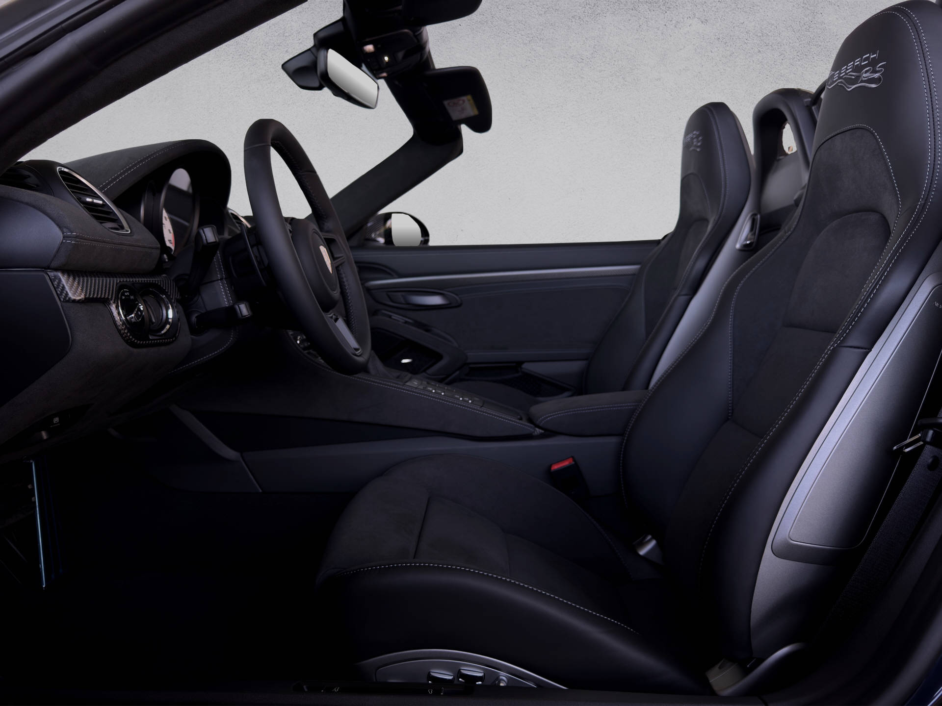 PORSCHE 718 Spyder RS-image-6