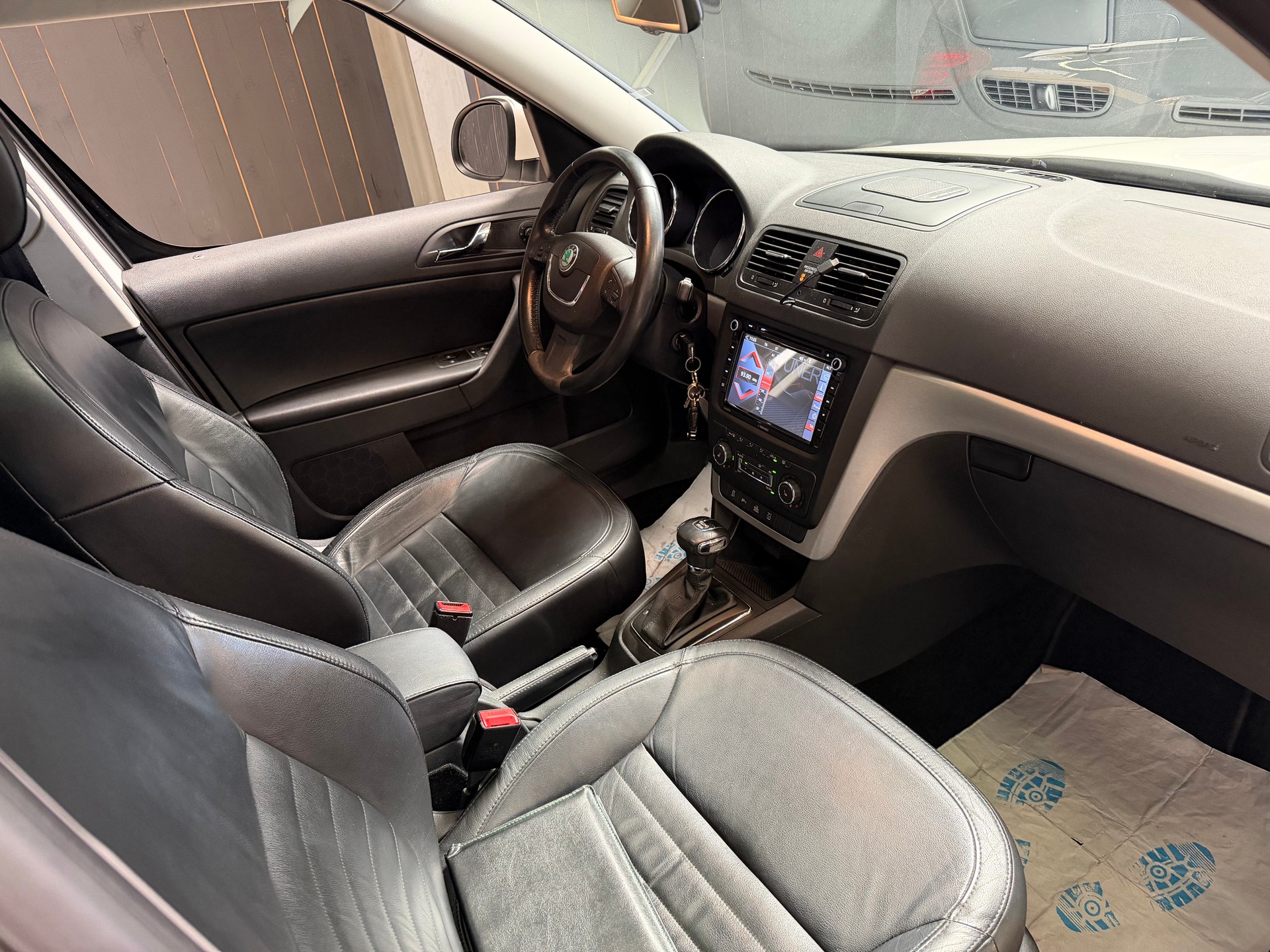 SKODA Yeti 2.0 TDI AllDrive 4x4 DSG-image-7