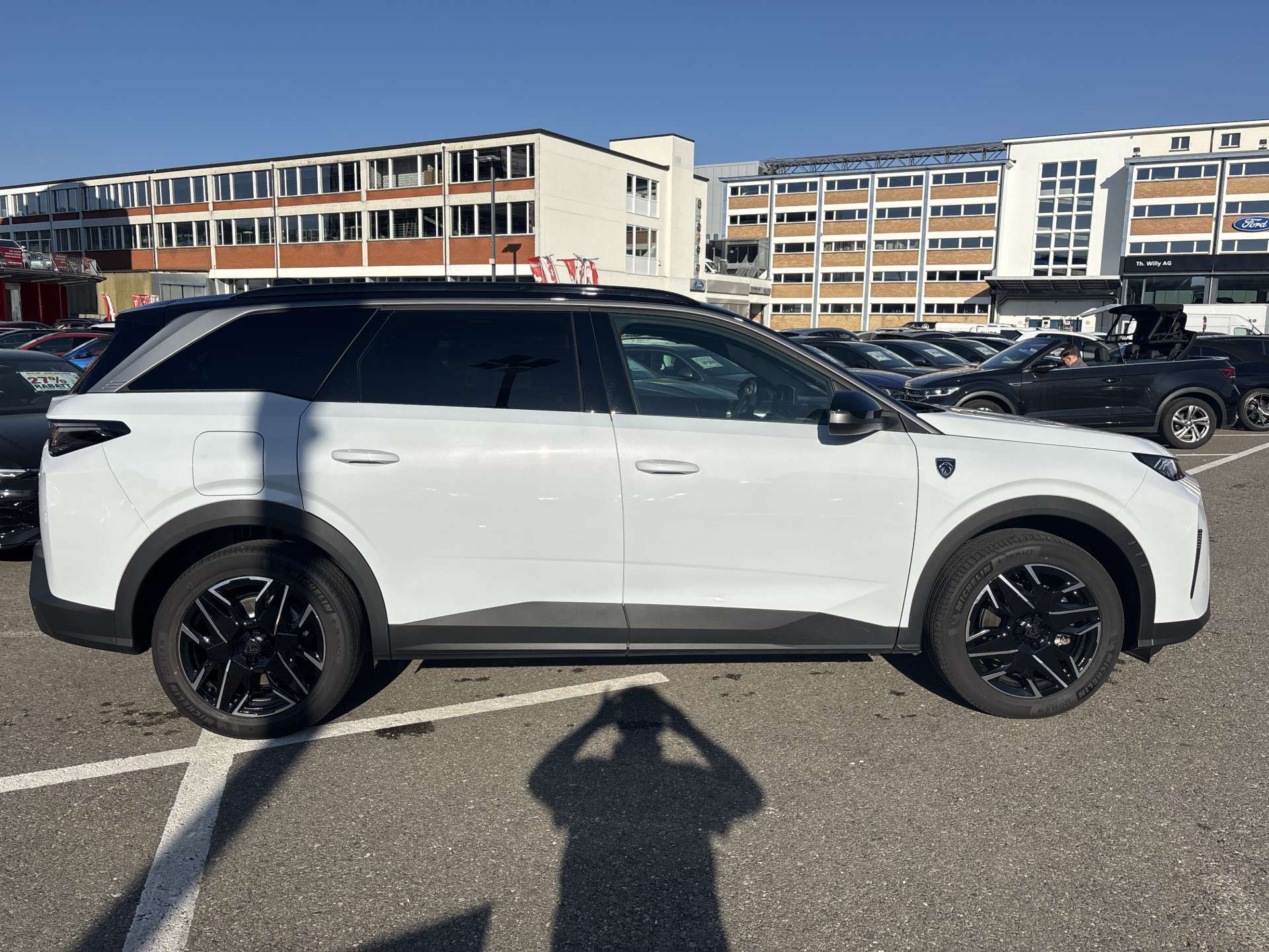 PEUGEOT 5008 145 Hybrid GT 7-Plätzer e-DCS-Automat-image-12