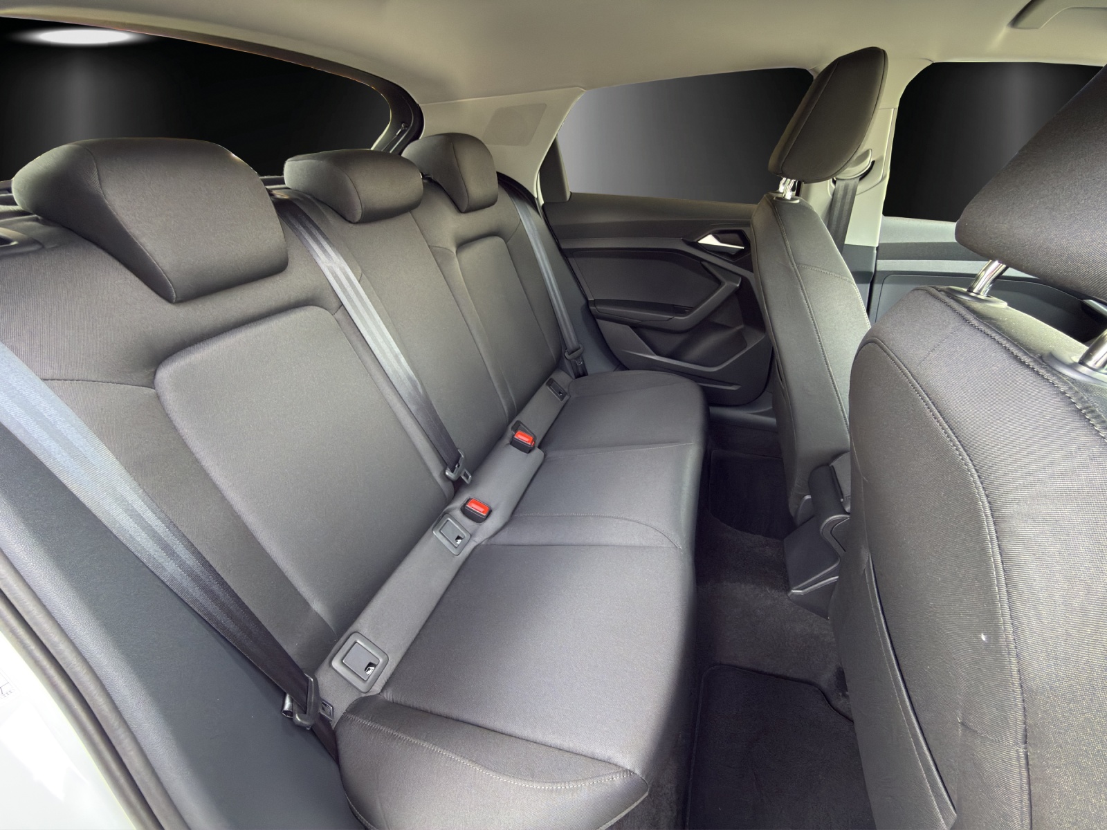 AUDI A1 Sportback 30 TFSI Attraction S-tronic-image-7