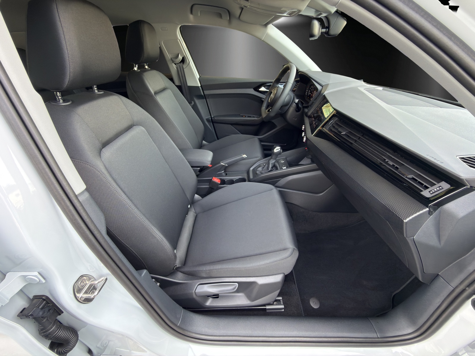 AUDI A1 Sportback 30 TFSI Attraction S-tronic-image-8