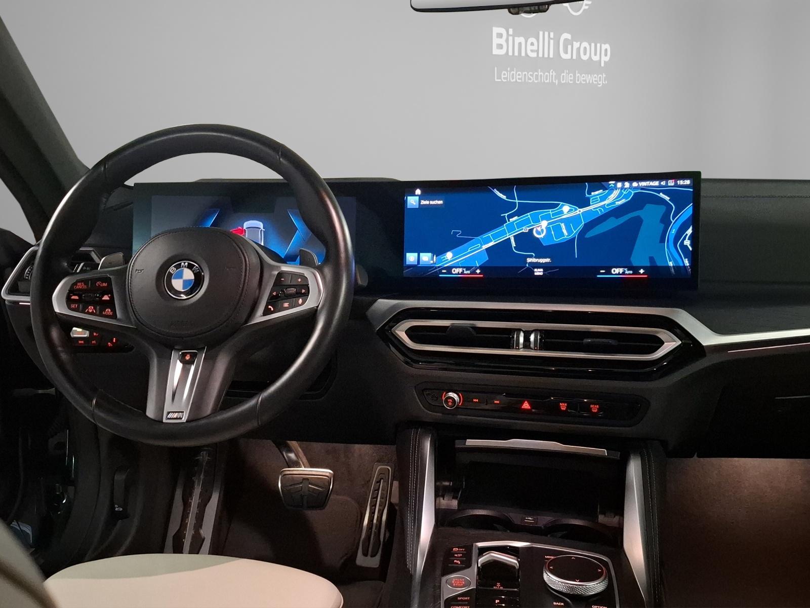 BMW M440i xDrive Cabrio-image-9