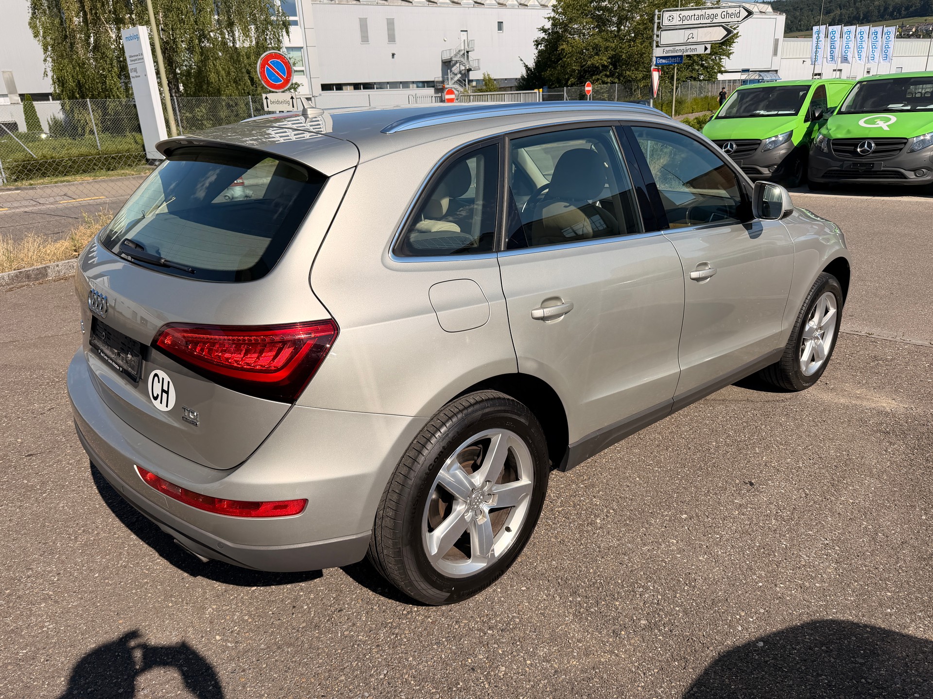 AUDI Q5 3.0 TDI quattro S-tronic-image-4