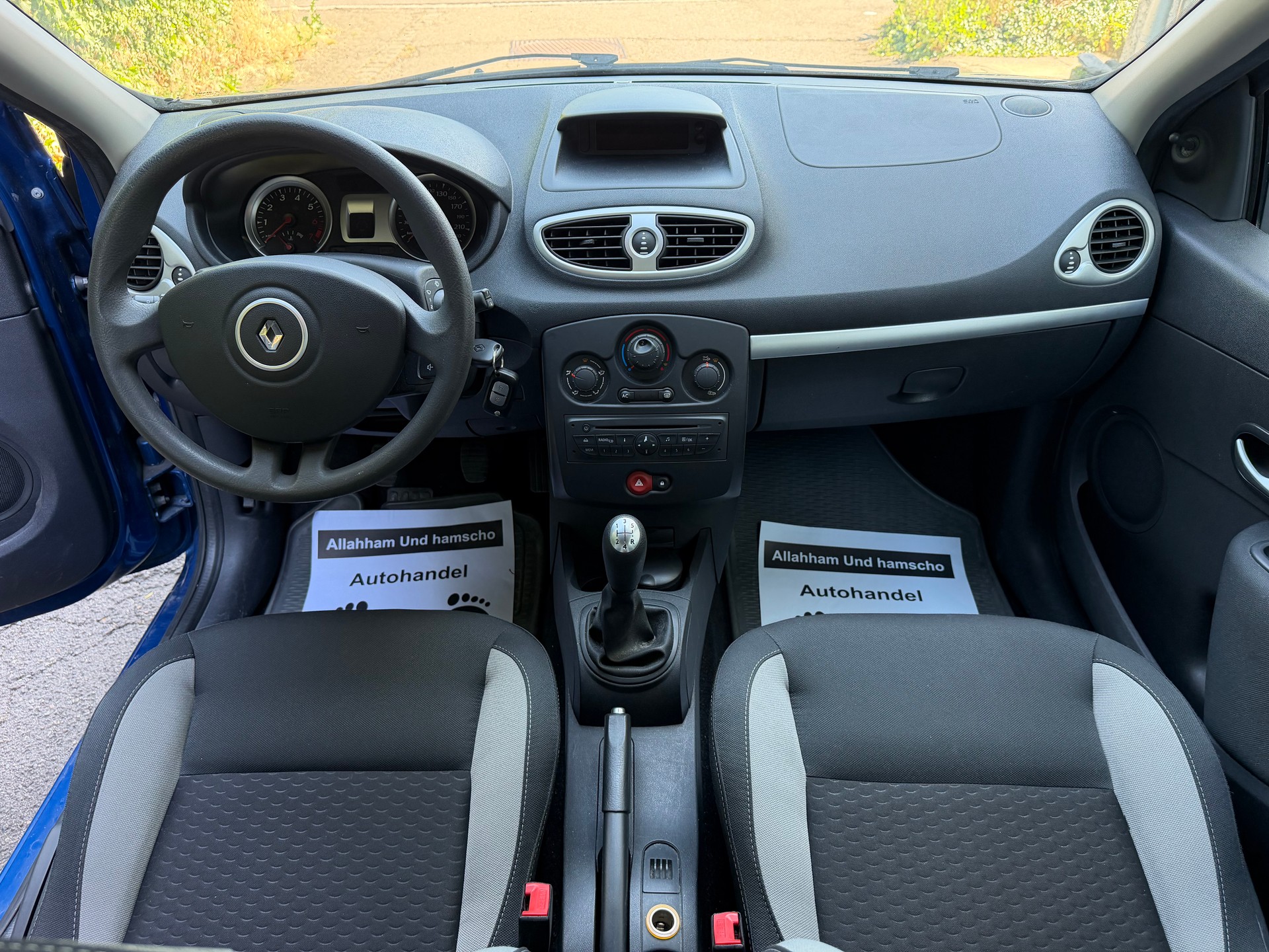 RENAULT Clio 1.2 16V Expression-image-10