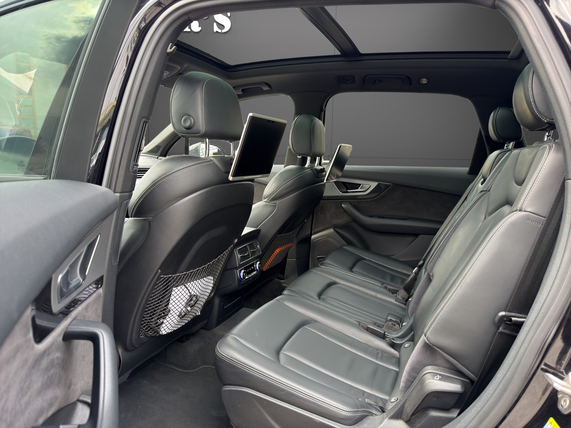 AUDI Q7 3.0 TDI quattro tiptronic S Line Pano/7 Plätze-image-11