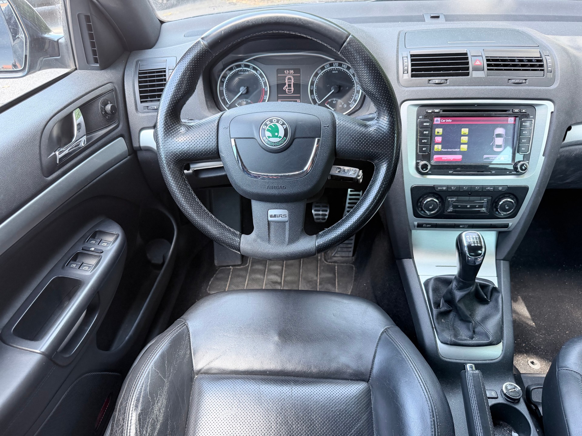 SKODA Octavia Combi 2.0 TDI RS-image-5