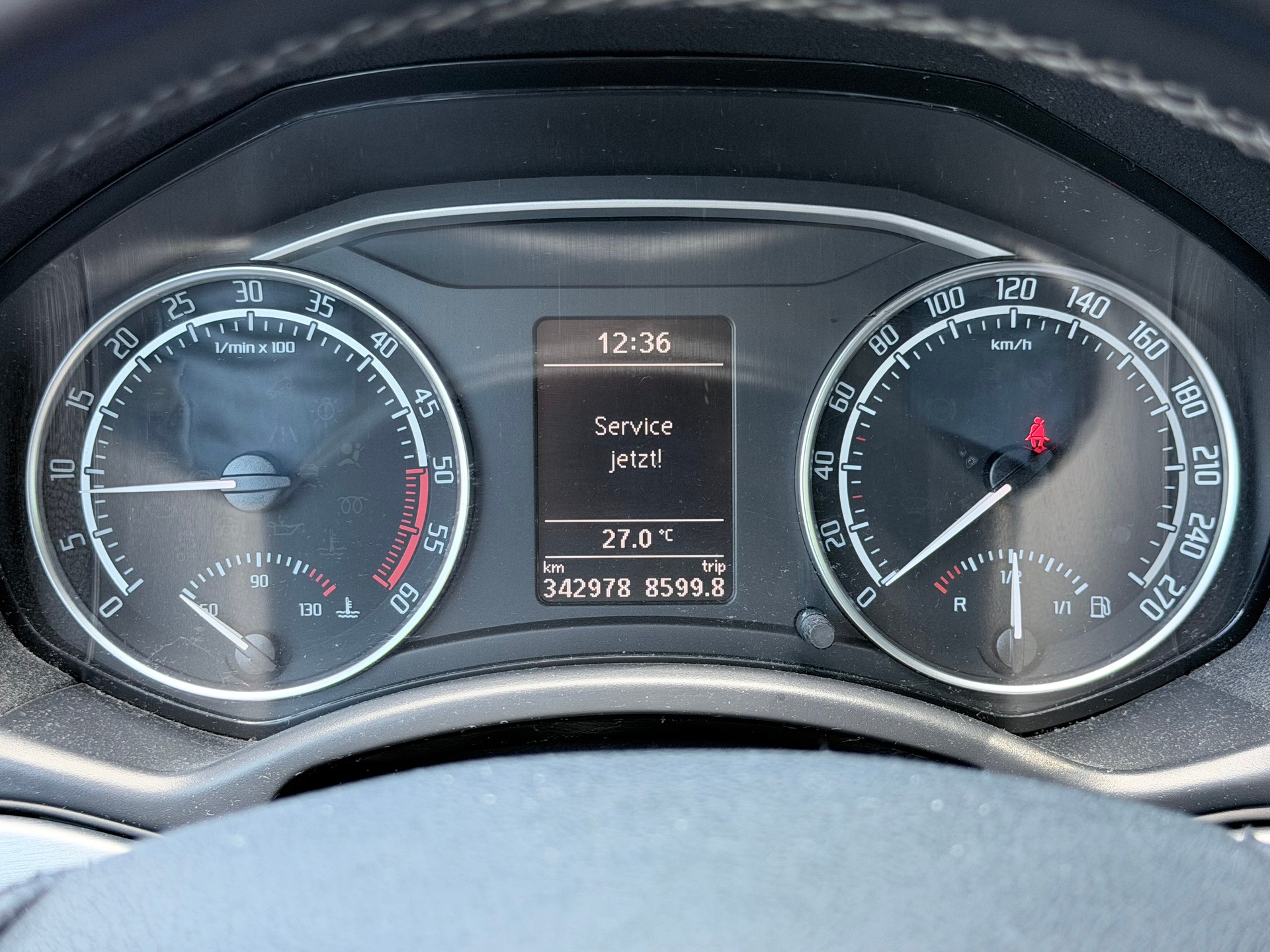 SKODA Octavia Combi 2.0 TDI RS-image-10