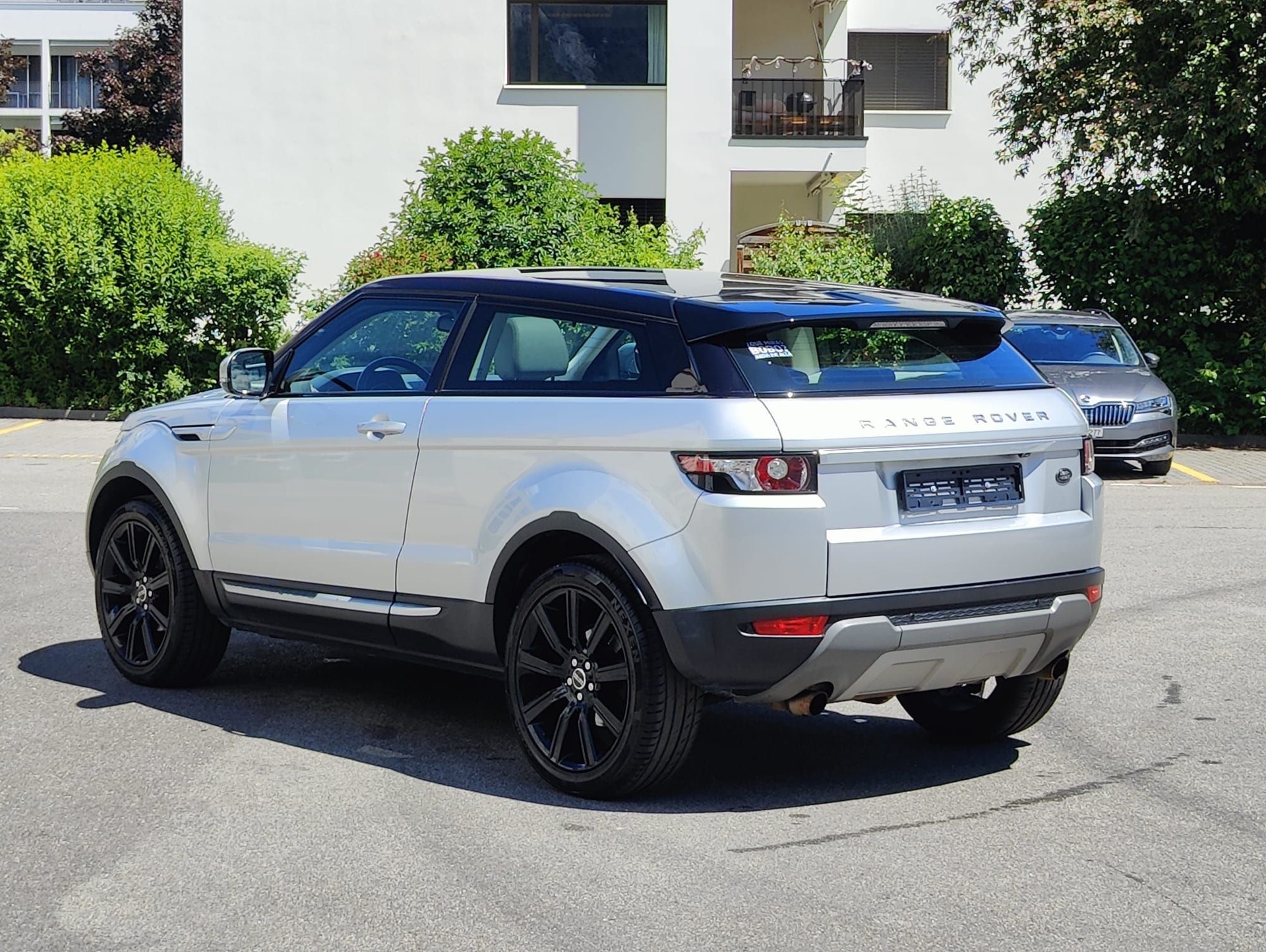 LAND ROVER 2.0 Si4 Dynamic-image-2