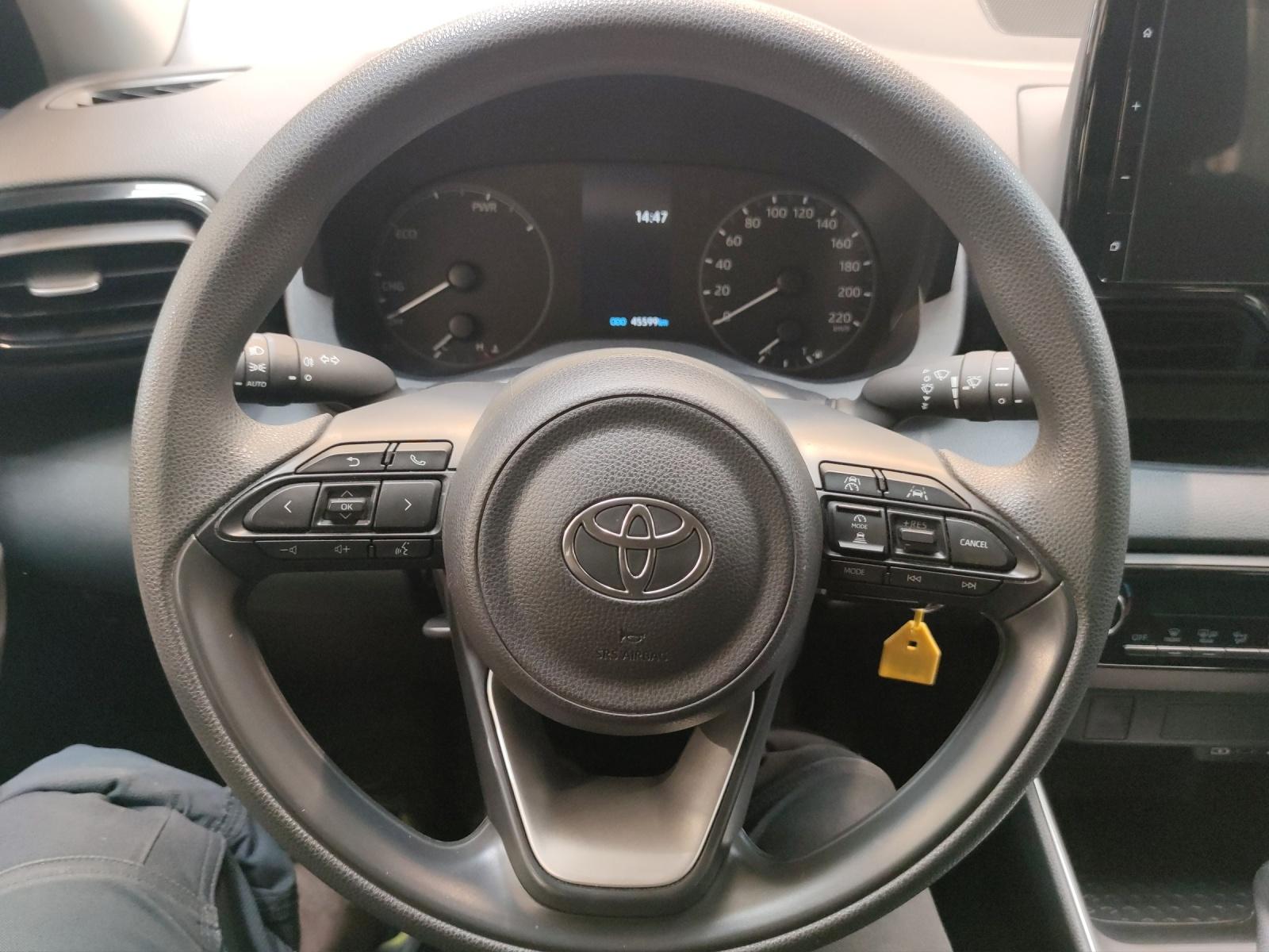 TOYOTA Yaris 1.5 VVT-i HSD Comfort-image-12