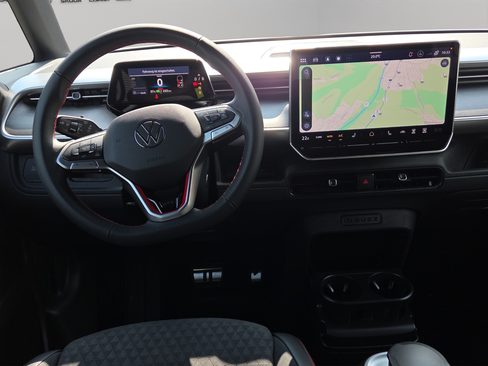 VW ID.Buzz LWB GTX 4 Motion-image-6