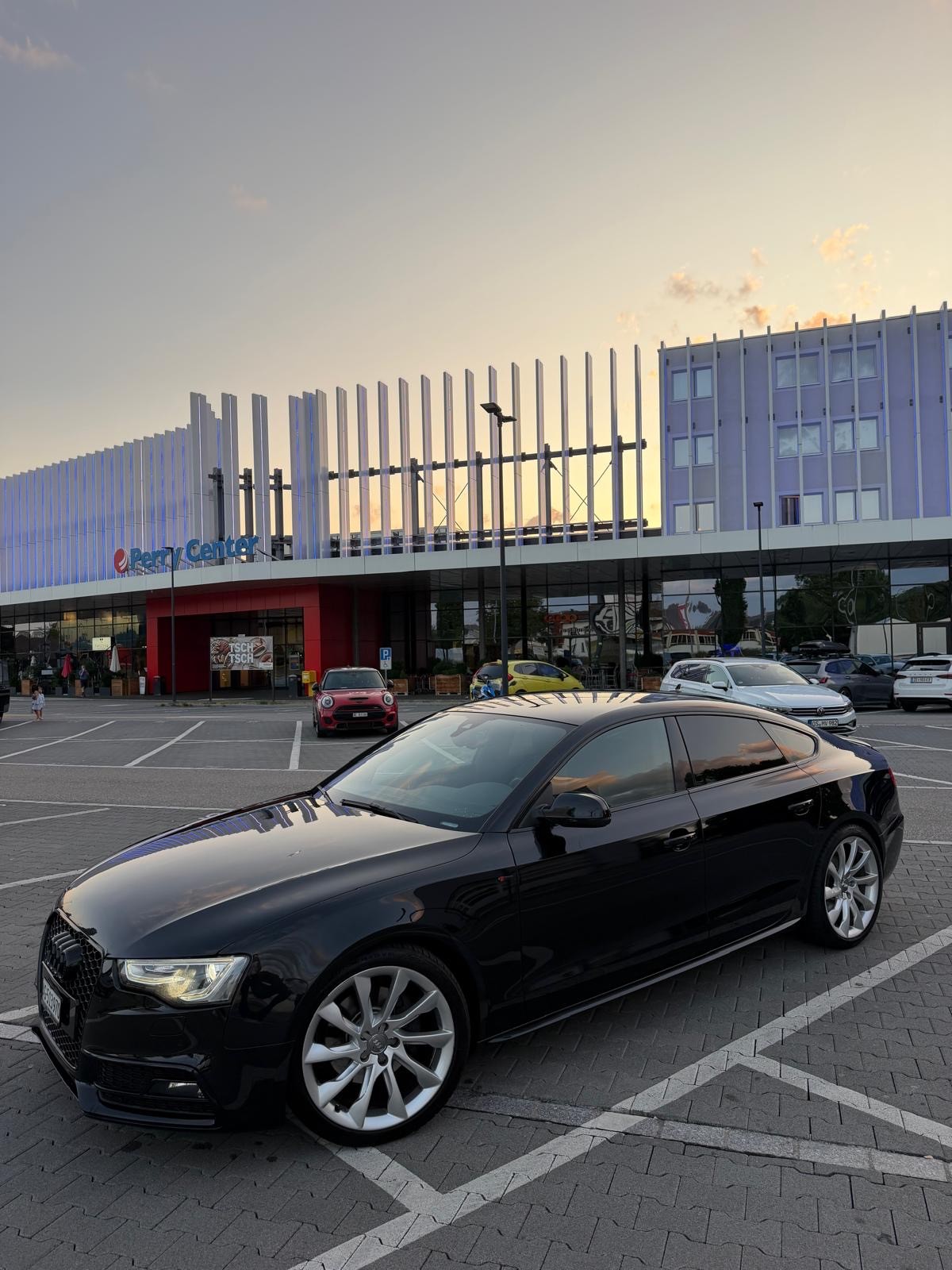 AUDI 2.0 TFSI quattro Sportback S-Tronic-image-1