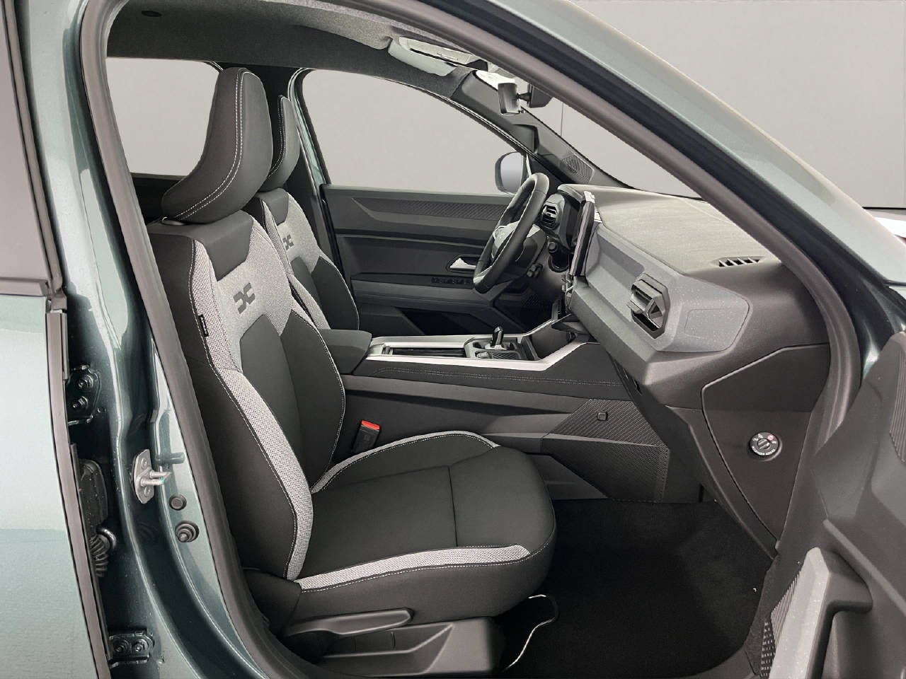 DACIA Bigster 1.8 Hybrid Journey-image-6