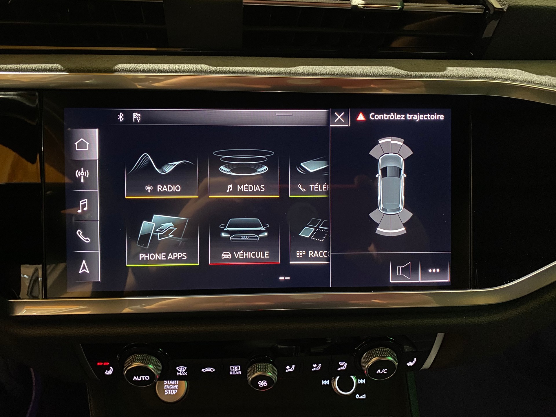 AUDI Q3 40 TFSI S line quattro S-tronic-image-25