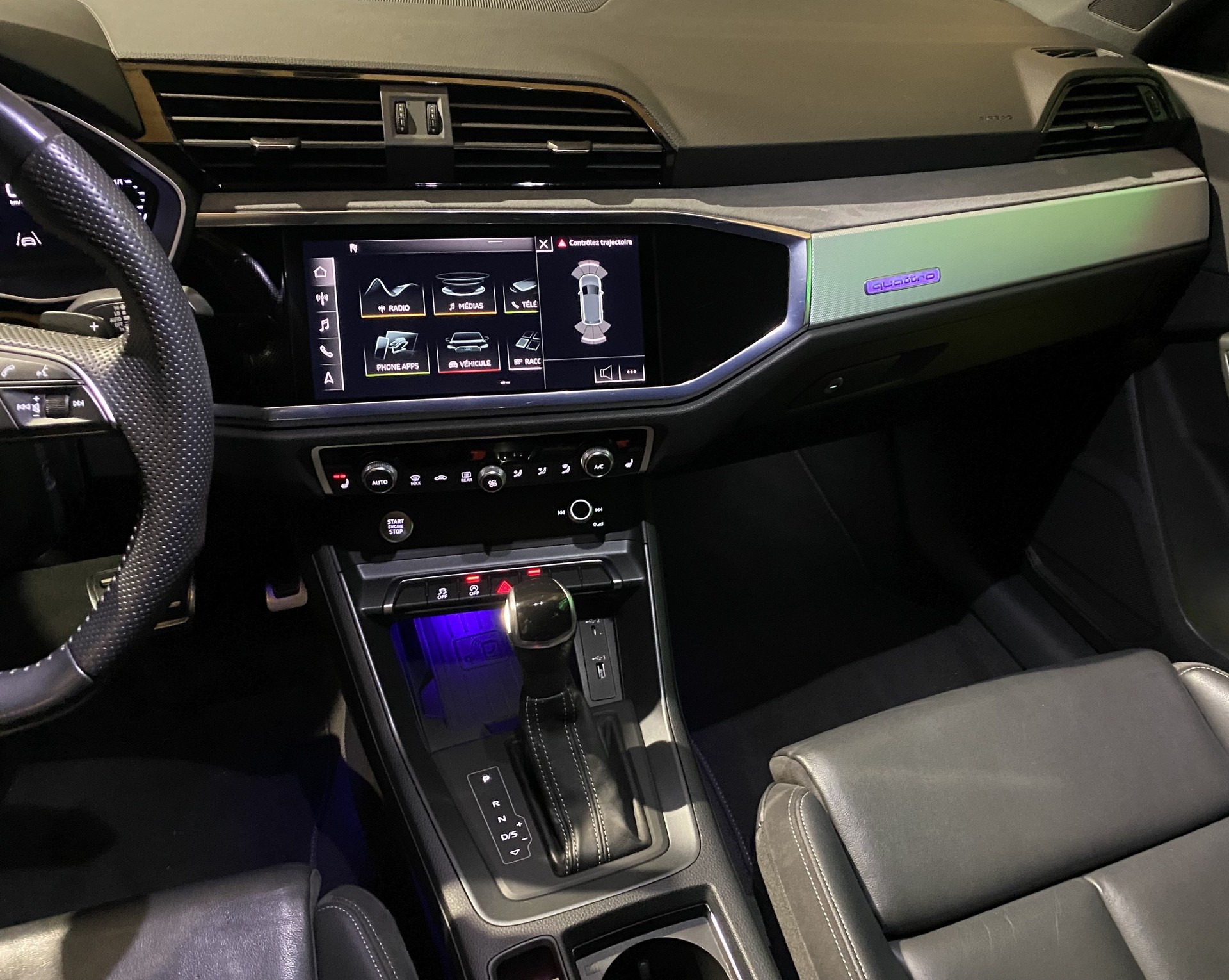 AUDI Q3 40 TFSI S line quattro S-tronic-image-22